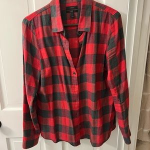 Red and black buffalo check light weight flannel shirt